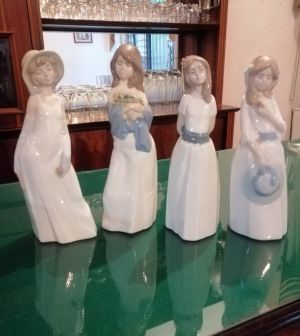 4 Munecas Porcela China 25 Cms Precio 330 Cada Una Se Venden Por Separado
